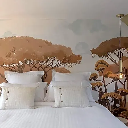 La Peniche - Bed And Bicycle - Vienne Hotell 3*