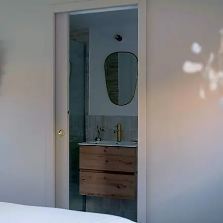 La Peniche - Bed And Bicycle - Vienne Hotell Corbas
