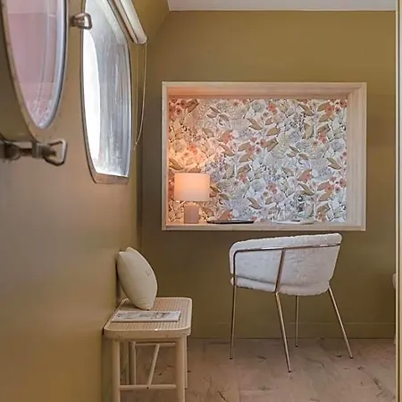 La Peniche - Bed And Bicycle - Vienne