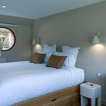Hotel La Peniche - Bed And Bicycle - Vienne